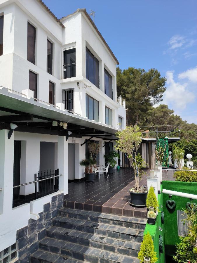 Pinar Suites Habitaciones ตอร์เรโมลิโนส ภายนอก รูปภาพ