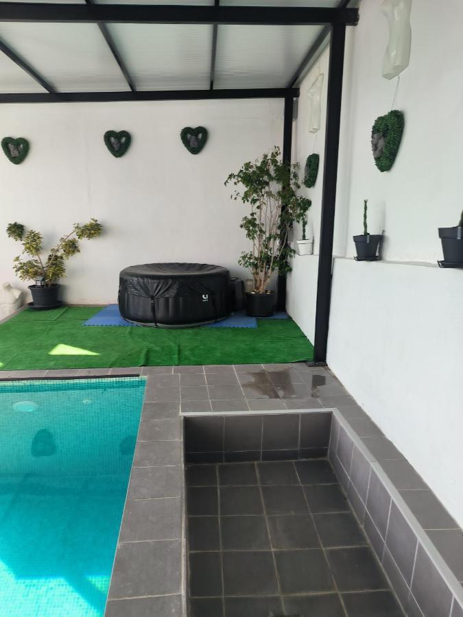 Pinar Suites Habitaciones ตอร์เรโมลิโนส ภายนอก รูปภาพ